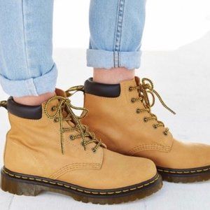 Dr. Martens 939 Ben Hiker Combat Boot